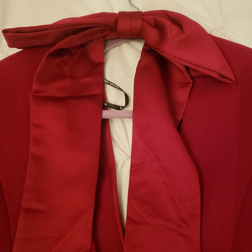 ❤️❤️Lavish Alice Bow Back Blazer Dress in Burgundy - Picture 11 of 12
